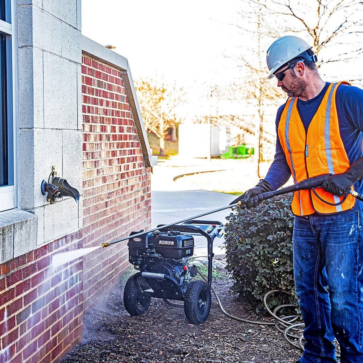 Simpson PowerShot 4400 PSI at 4.0 GPM Professional Gas Pressure Washer 5 Nozzles