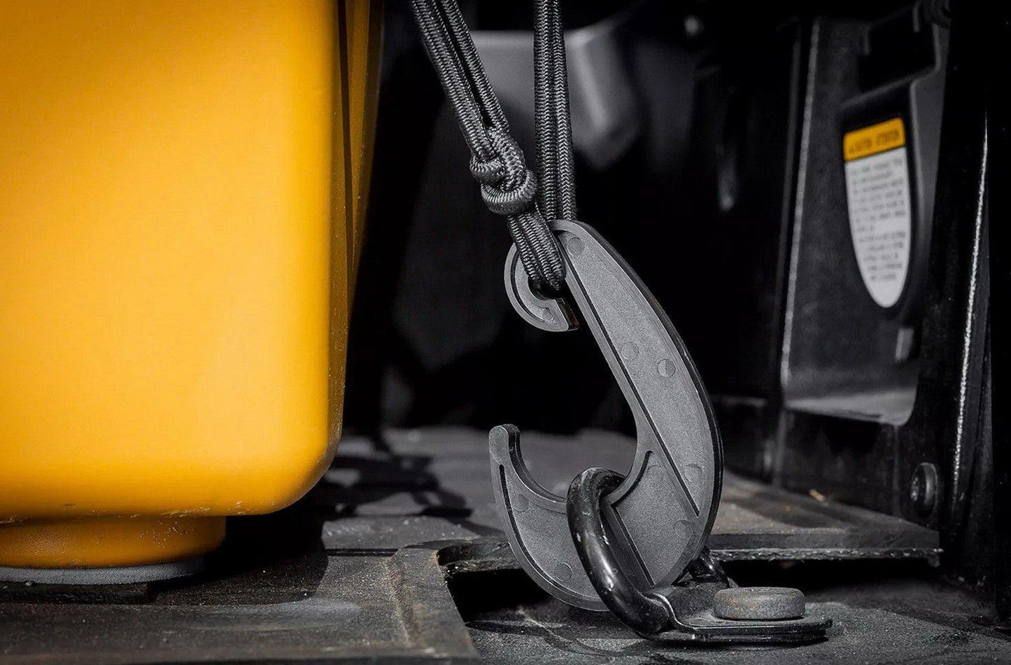 Kilimanjaro 4' x 6' Truck Bed Cargo Net with 16 Carabiner D-Clips