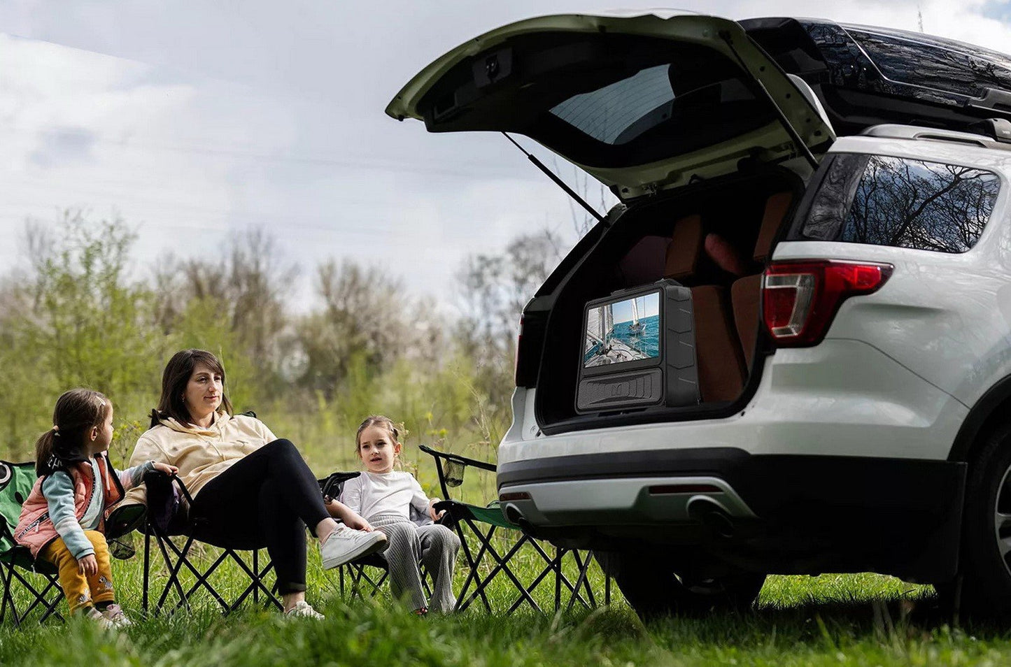 Portable Rechargeable Bluetooth Speaker with 15.6” LED TV Screen Monster Vision