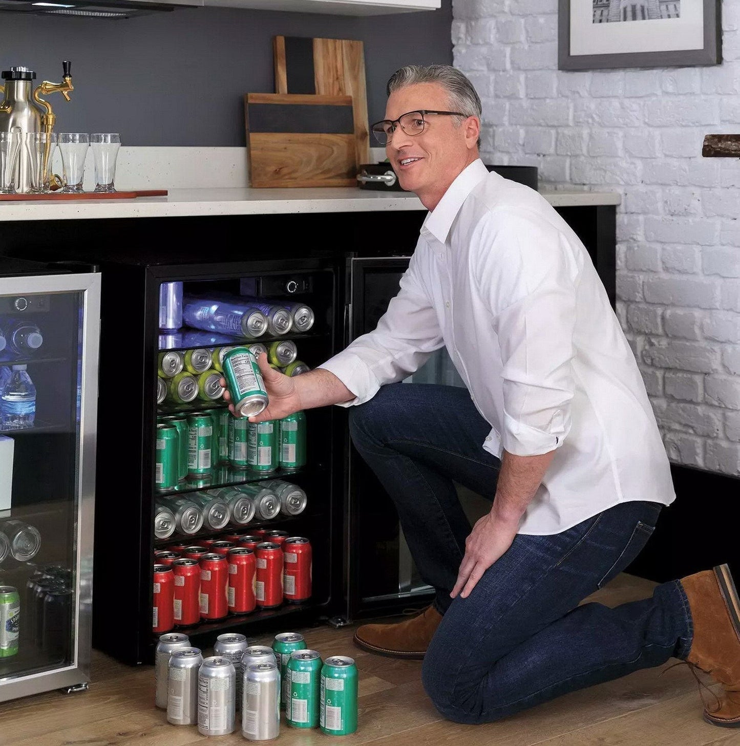 Haier 150 Can Beverage Mini Fridge Cooler Refrigerator Locking Glass Door