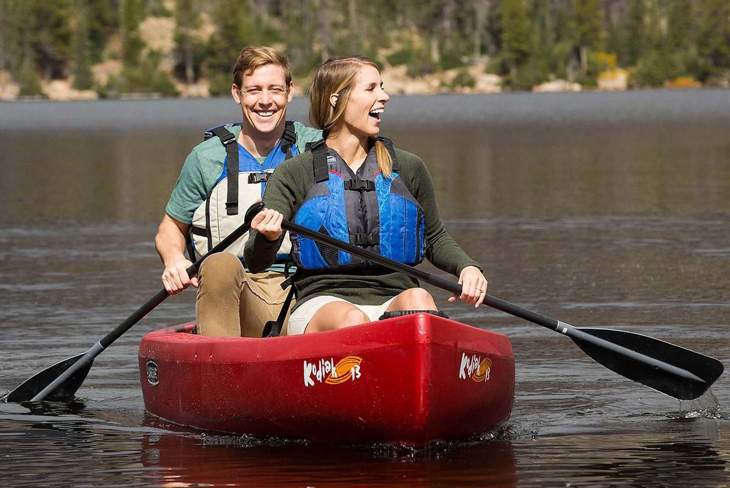 3 Person 13' Canoe Large Plastic HDPE Lifetime Kodiak 3 Seats with Paddles