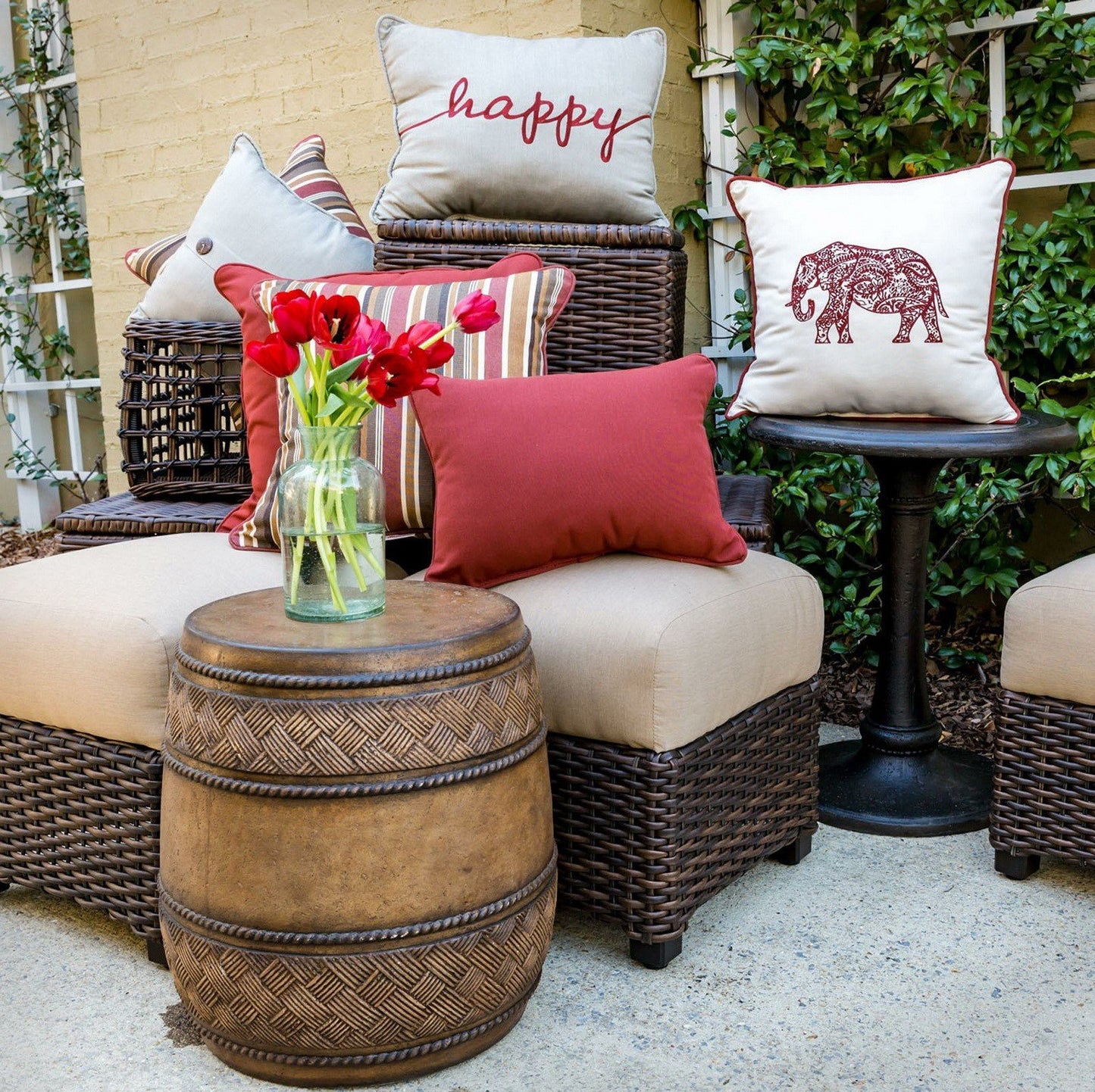 24" Tall Indoor Outdoor Cast Stone Side Table 20" Round