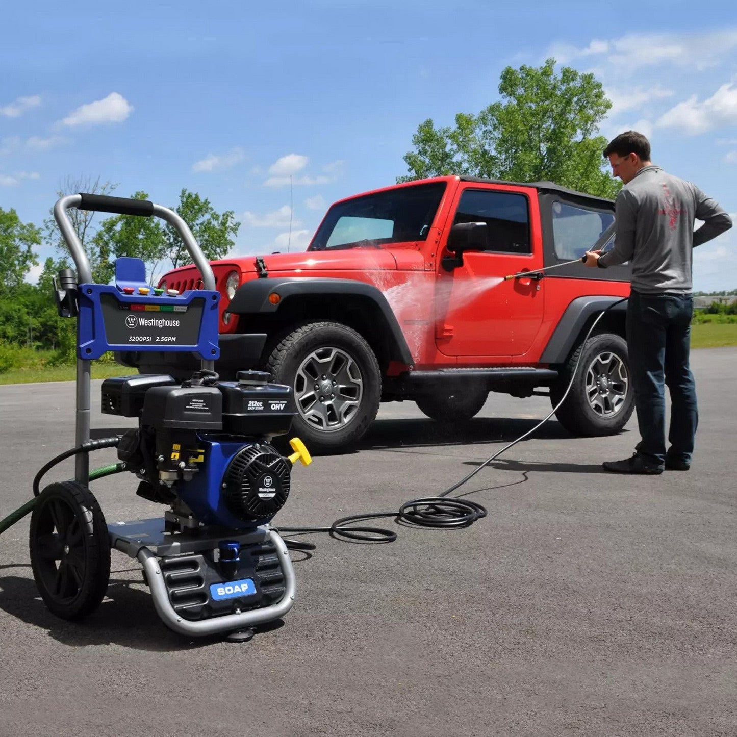 3200 PSI 2.5 GPM Gas Powered Pressure Washer with Soap Tank 5 Quick Connect Tips