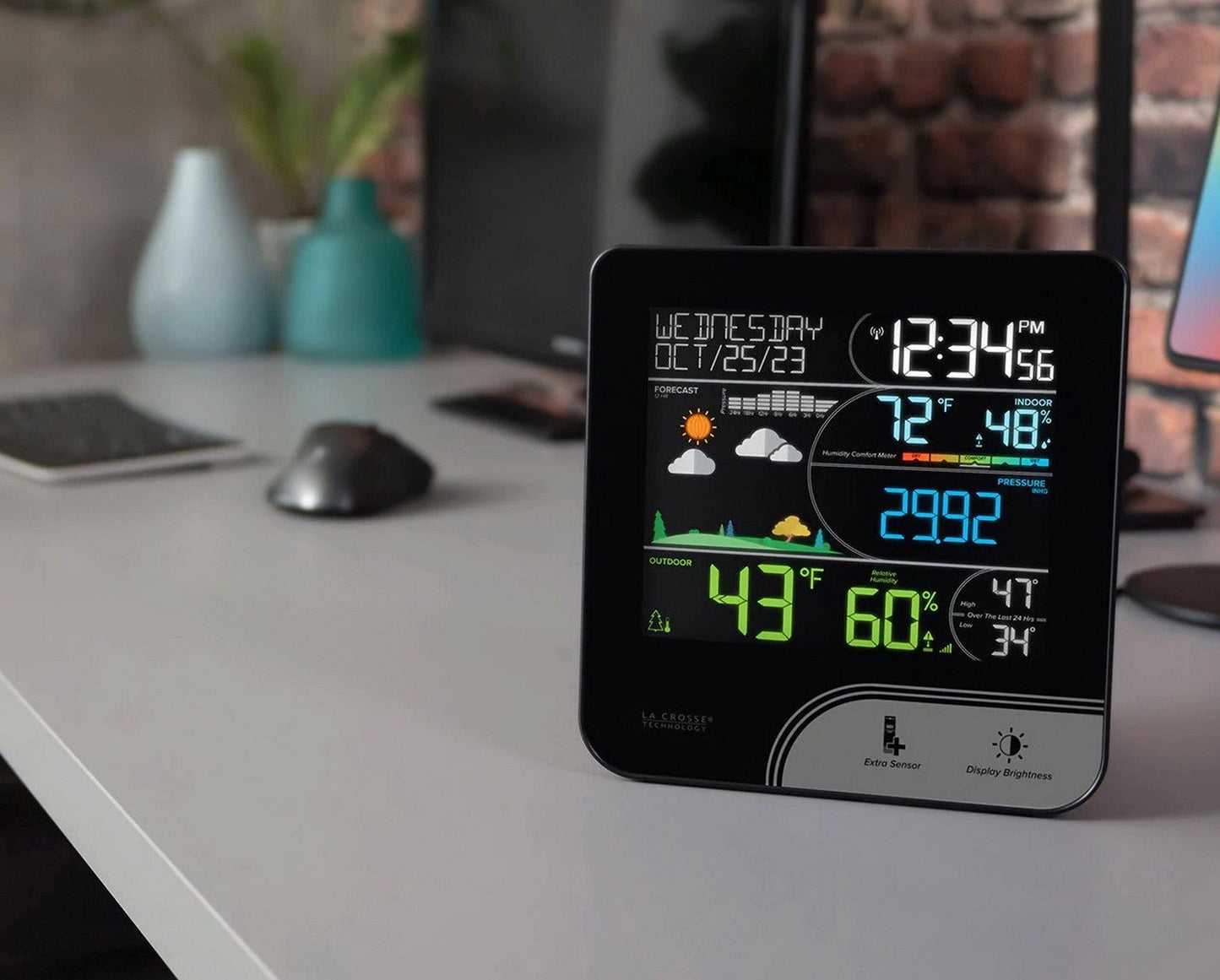 La Crosse Wireless Color Weather Station Temperature Humidity Forecast Time Date