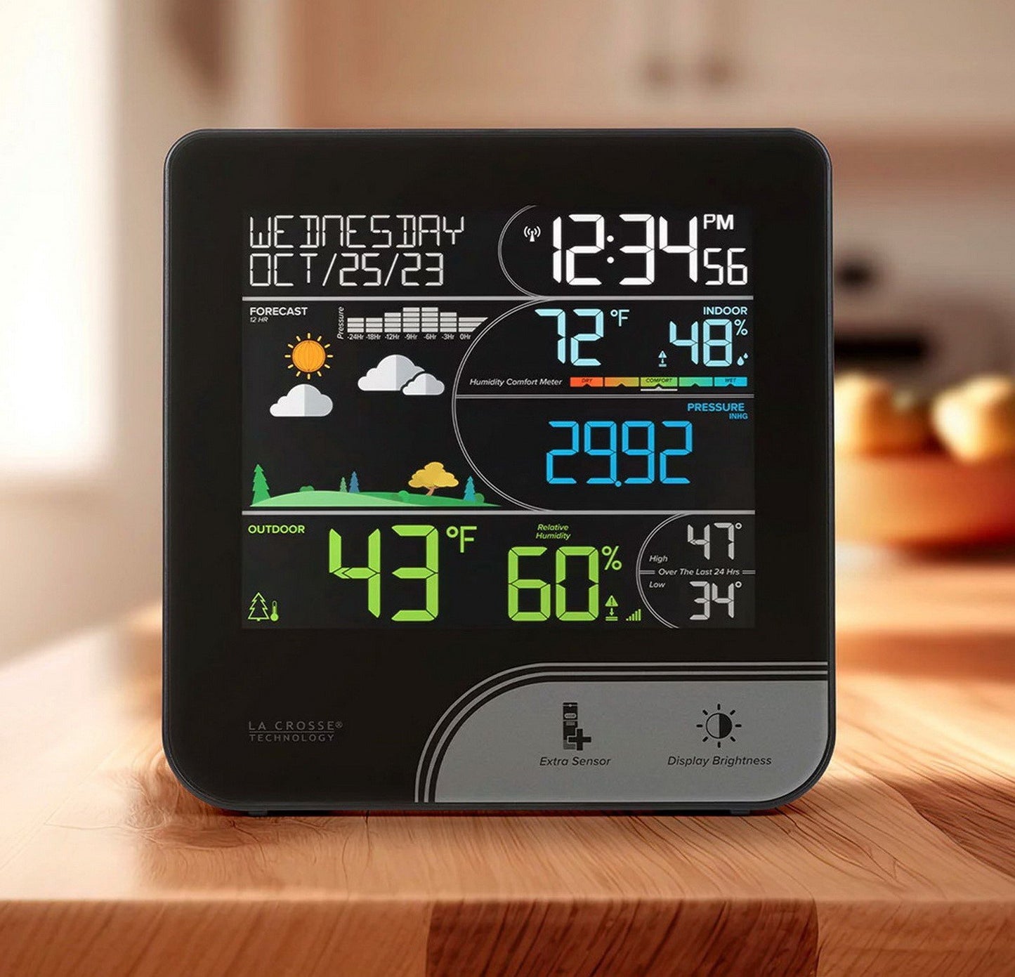 La Crosse Wireless Color Weather Station Temperature Humidity Forecast Time Date