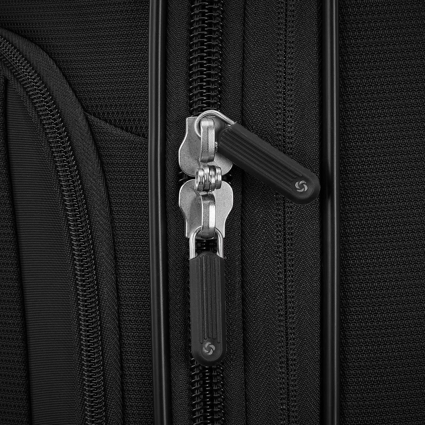 Samsonite 2 pc Softside Spinner Wheel Luggage Set Rolling Expandable Suitcases