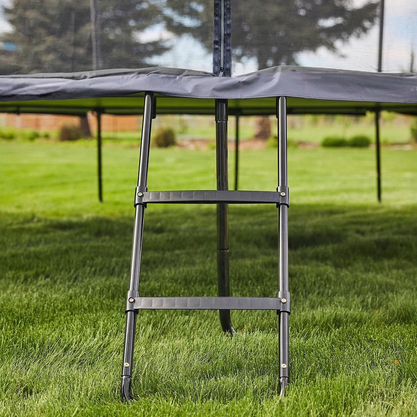 15' Skywalker Round Elite Trampoline with Ladder & Safety Enclosure