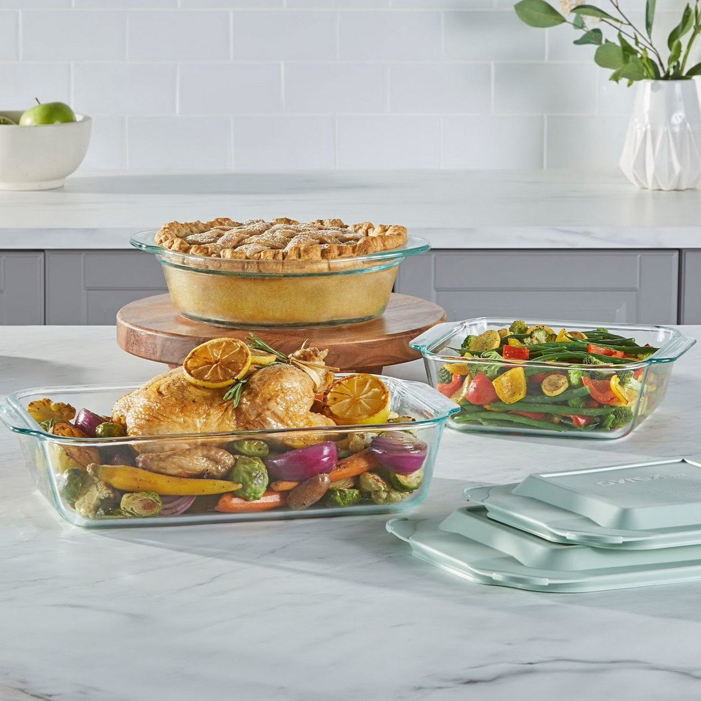 Pyrex 5 Piece Glass Baking Dish Round and Square with Lids Extra Deep Size